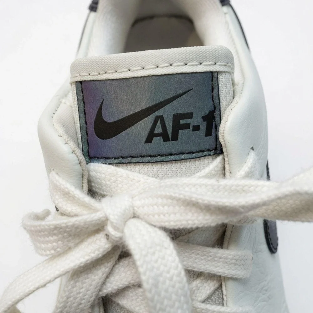 Autêntico Nike Air Force 1 Sage Low LX
